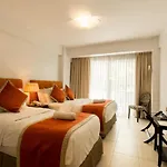 White House Beach Resort